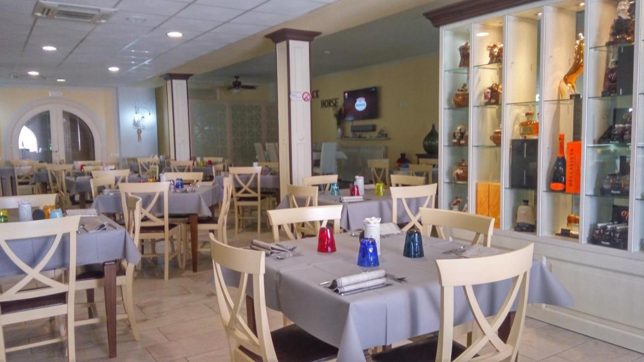 Relais Black Horse Millesimo المظهر الخارجي الصورة