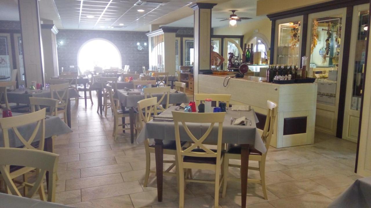 Relais Black Horse Millesimo المظهر الخارجي الصورة