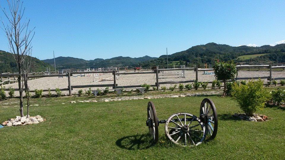 Relais Black Horse Millesimo المظهر الخارجي الصورة