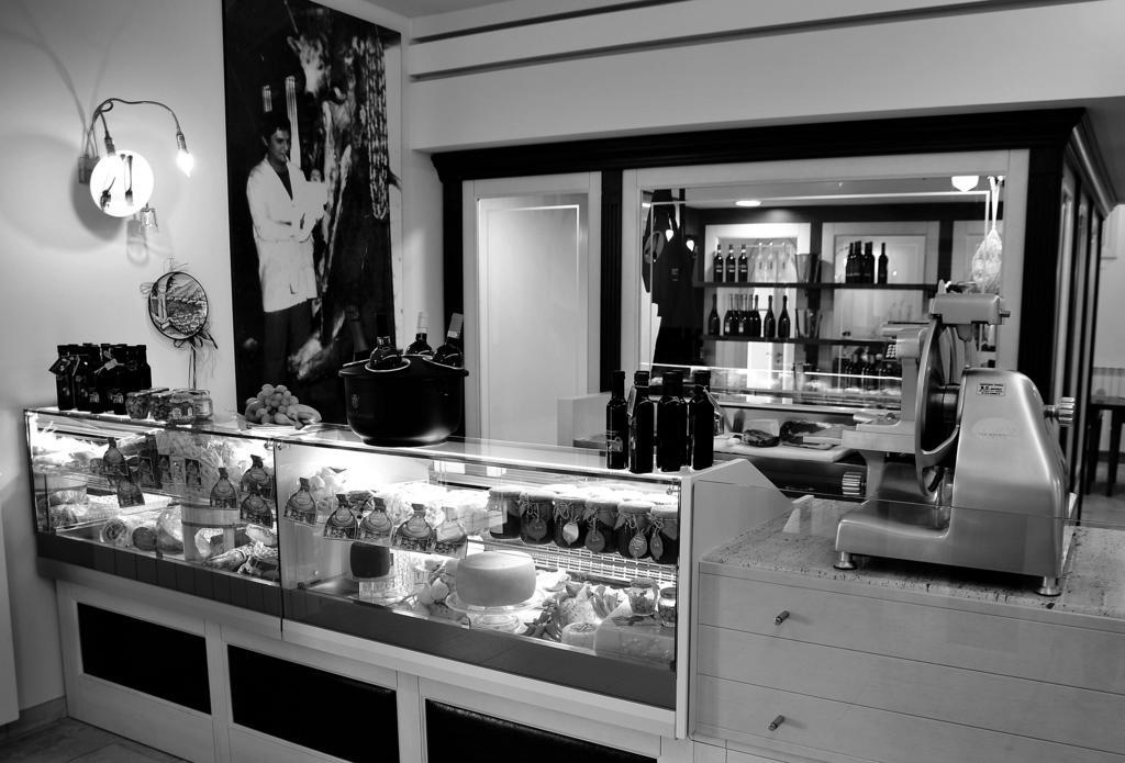 Relais Black Horse Millesimo المظهر الخارجي الصورة